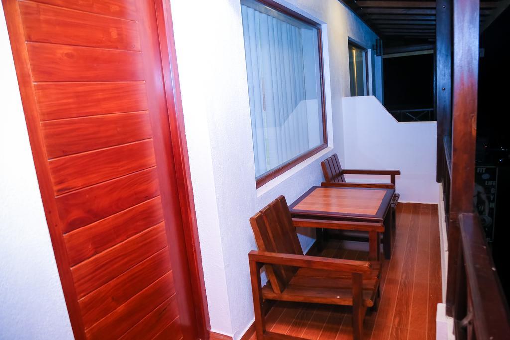 Cozy Sea View Inn Hikkaduwa Exterior photo