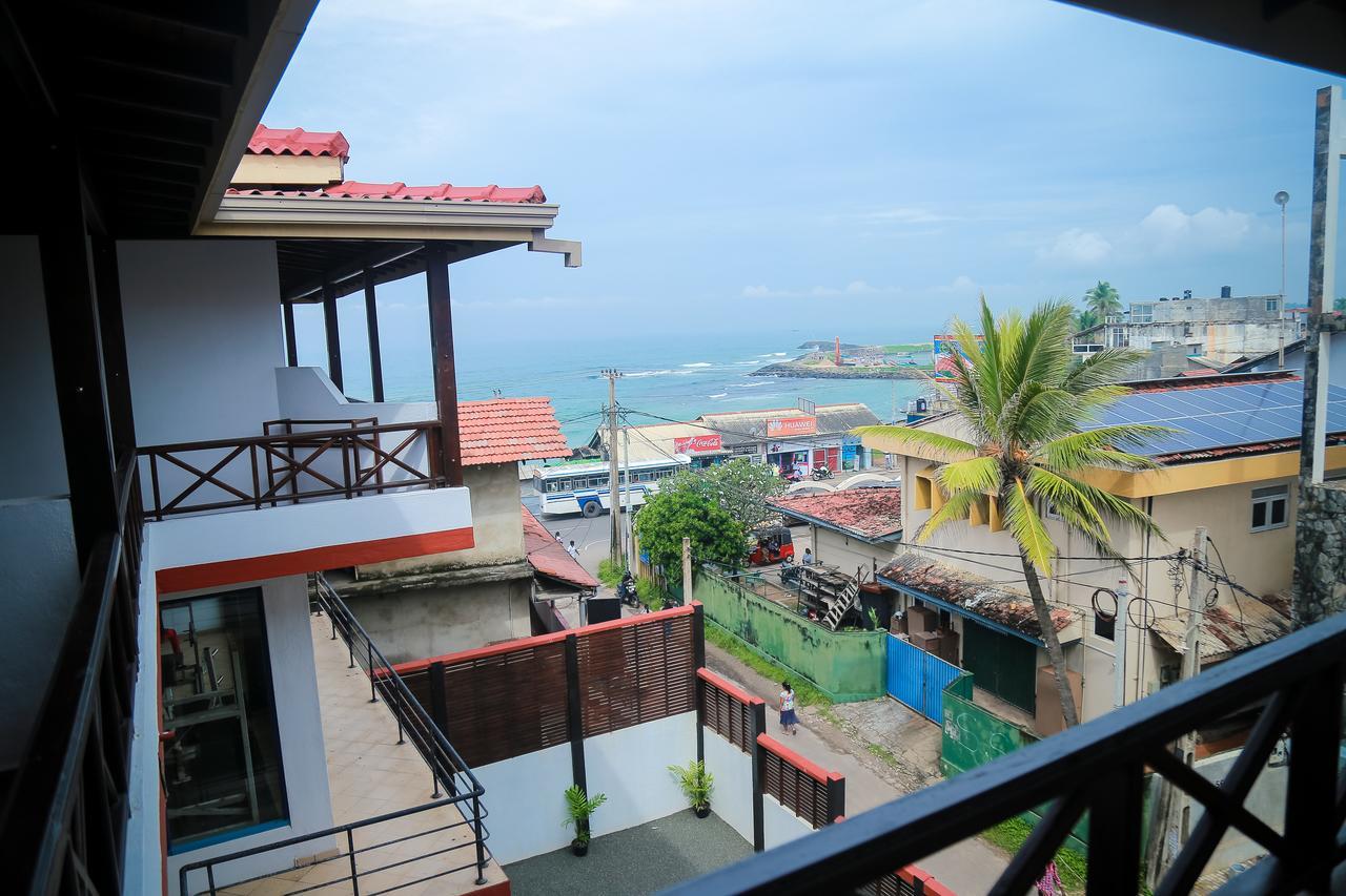 Cozy Sea View Inn Hikkaduwa Exterior photo